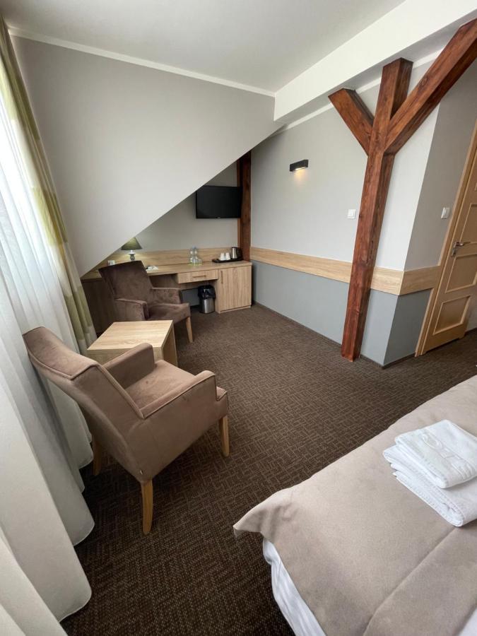 Muzakowski Hotel 2*