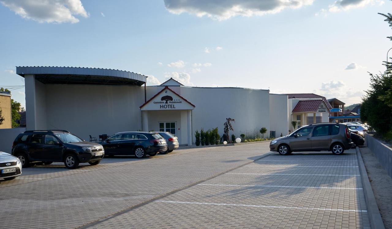 Muzakowski 2* Leknica